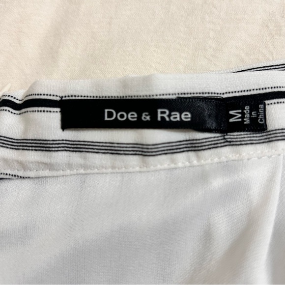 Doe & Rae Wide Leg Cropped Striped Pants Size M - Picture 6 of 8